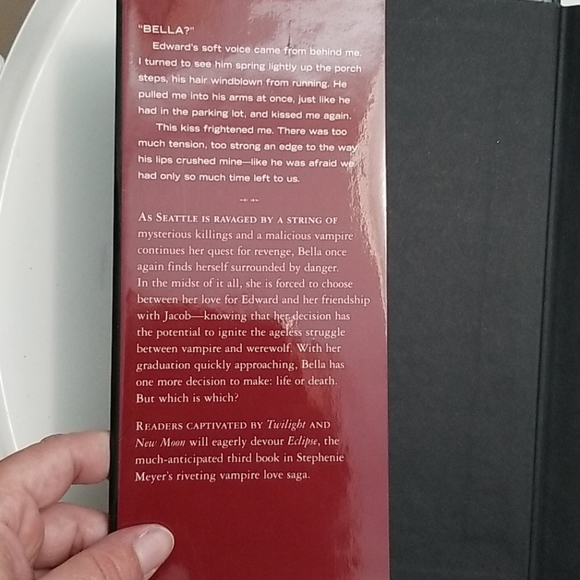 Twilight Eclipse Hardcover Book ❤ - Picture 5 of 8